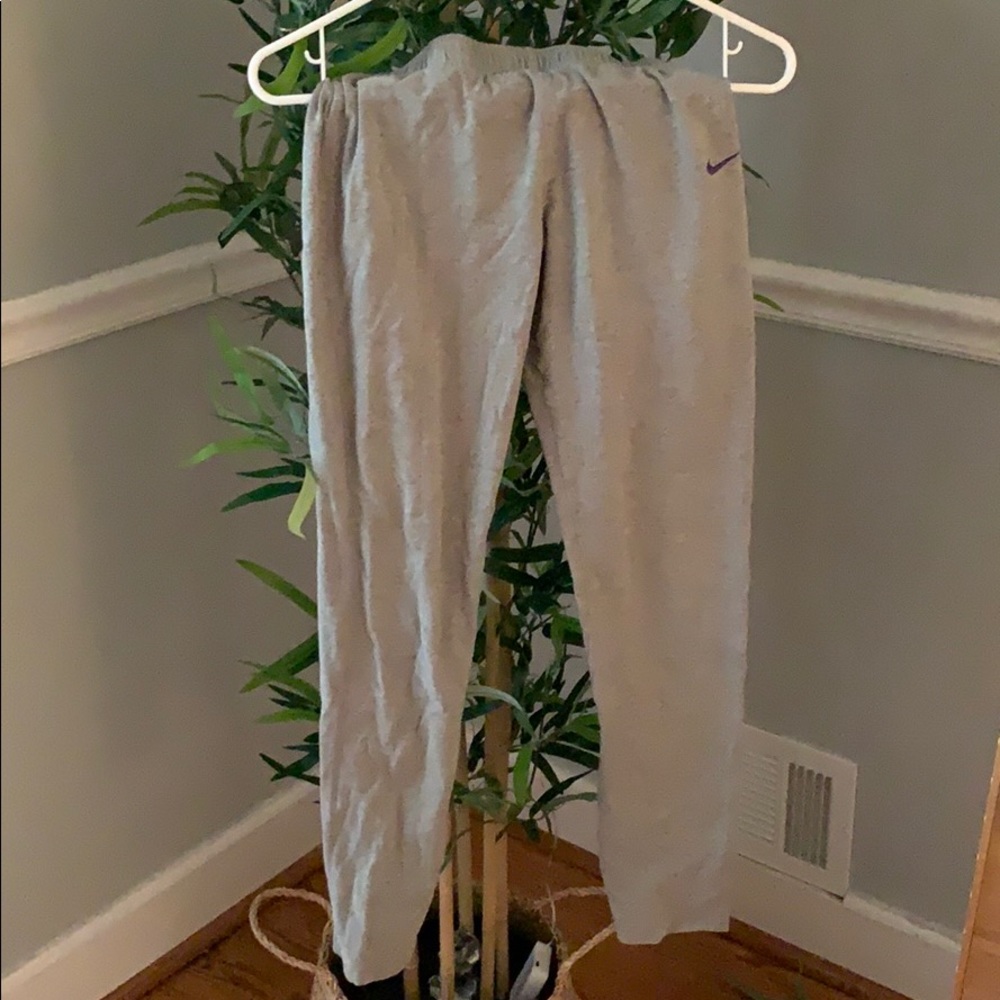 Women’s Nike leggings/joggers
